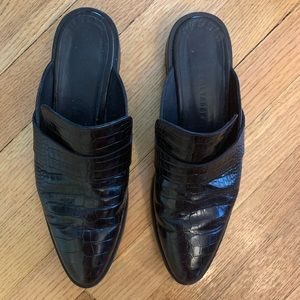 FRĒDA Salvador Keen Mule